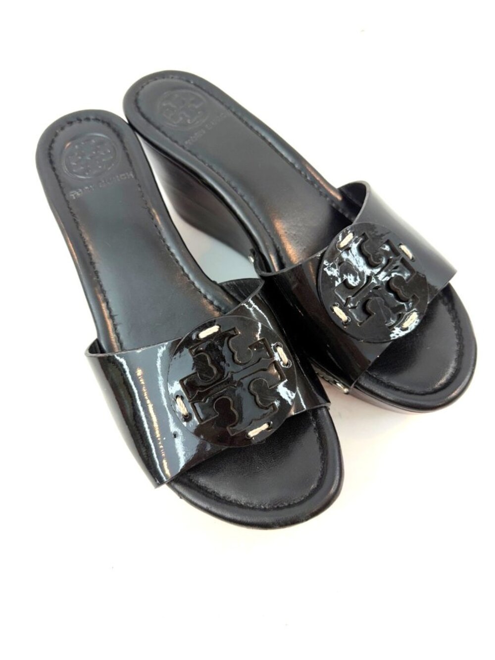 Tory Burch Women's Patent Leather Wedge Heel Open Toe Sandal Black Wood Heel 6.5